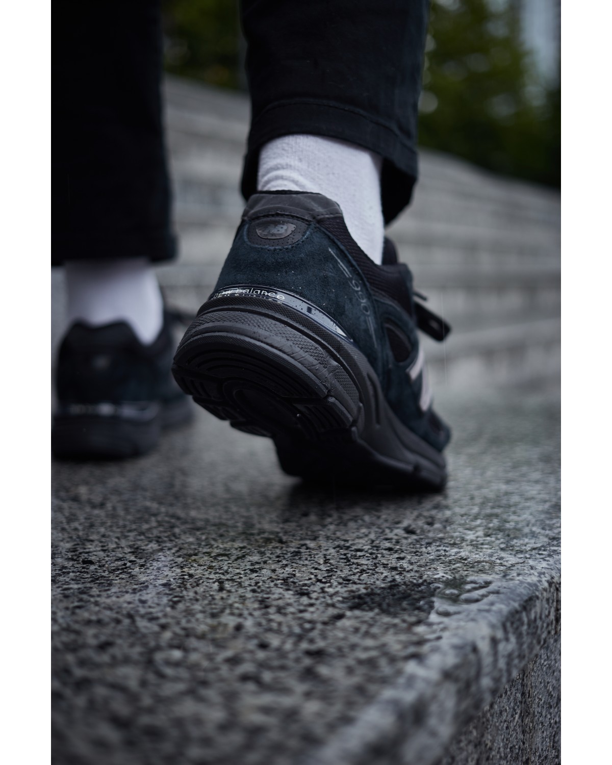 New Balance 990v4
