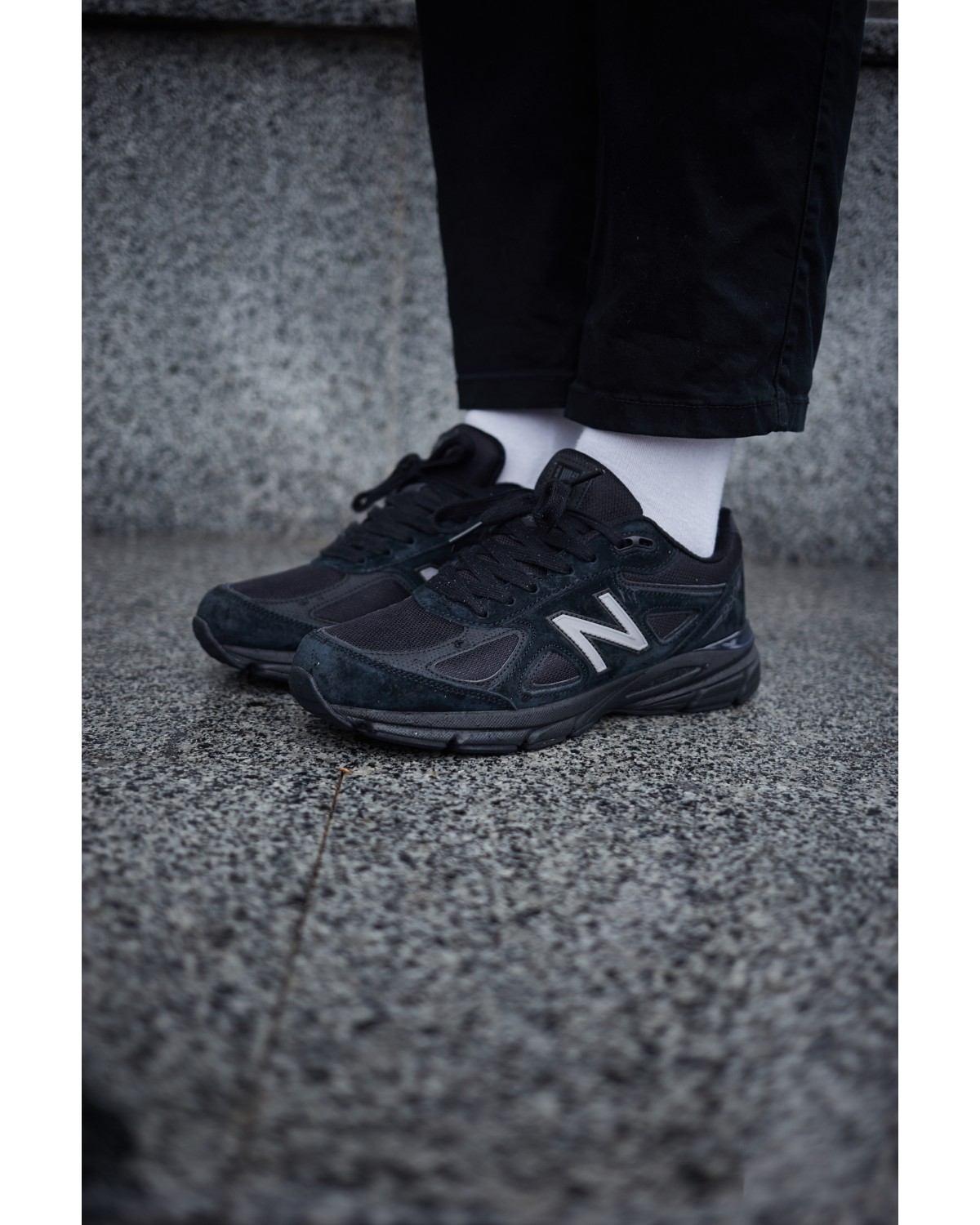 New Balance 990v4