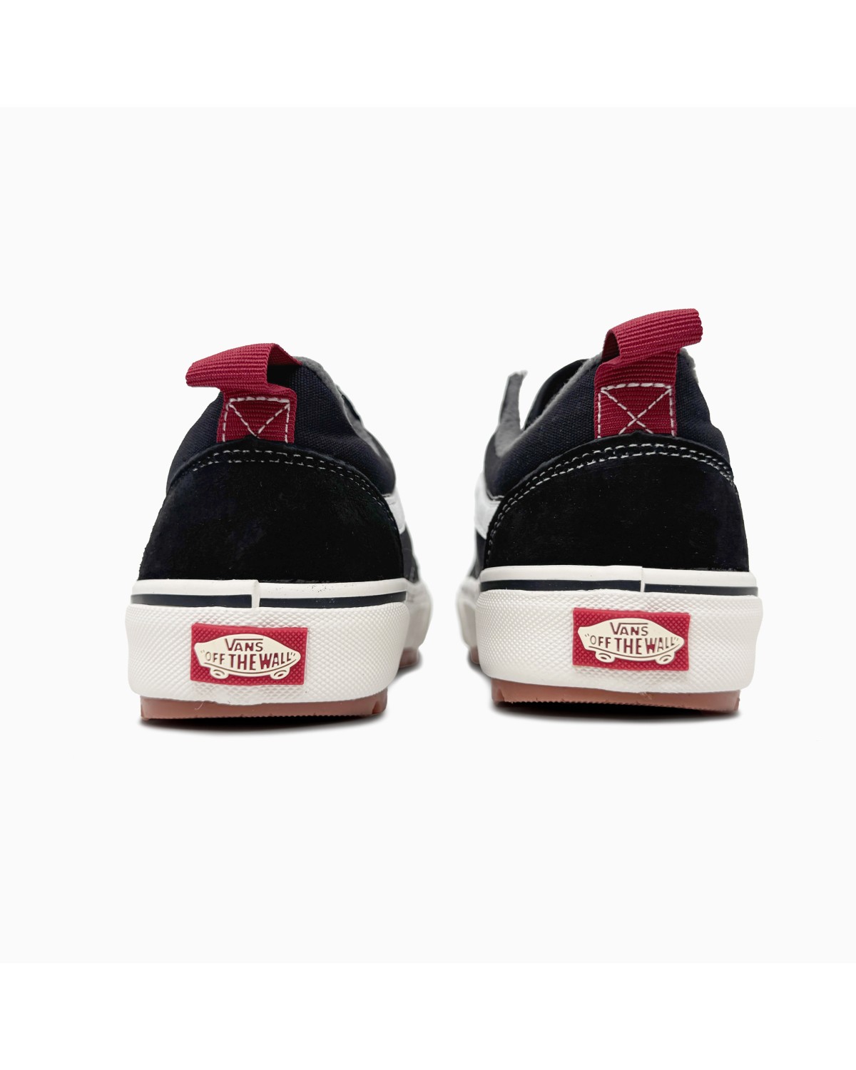 Vans Old Skool MTE-1 Black/White