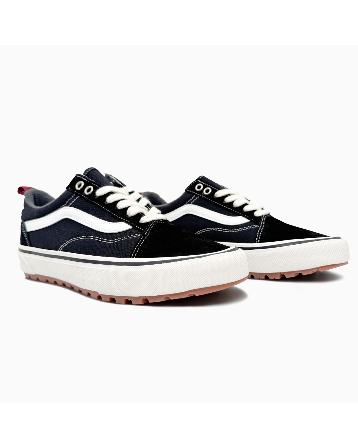 Vans Old Skool MTE-1 Black/White