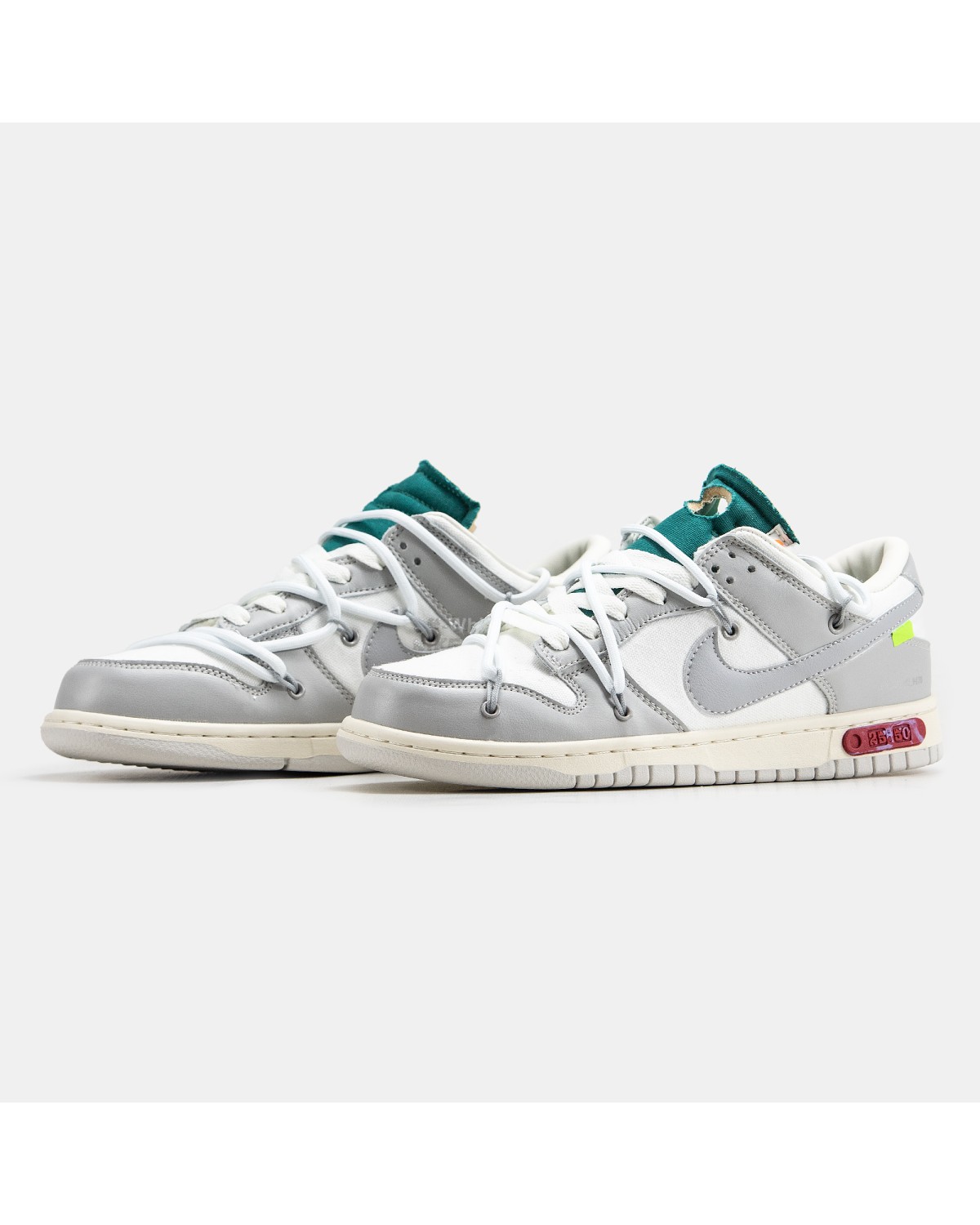 Nike SB Dunk Low x Off-White