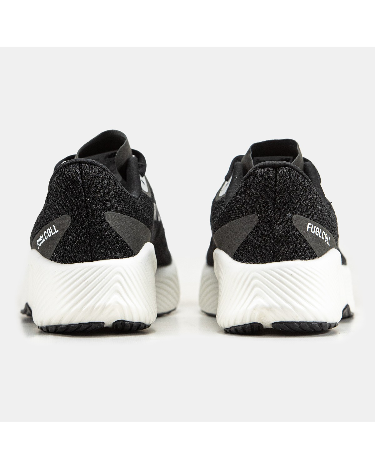 New Balance Fuel Cell RC Elite