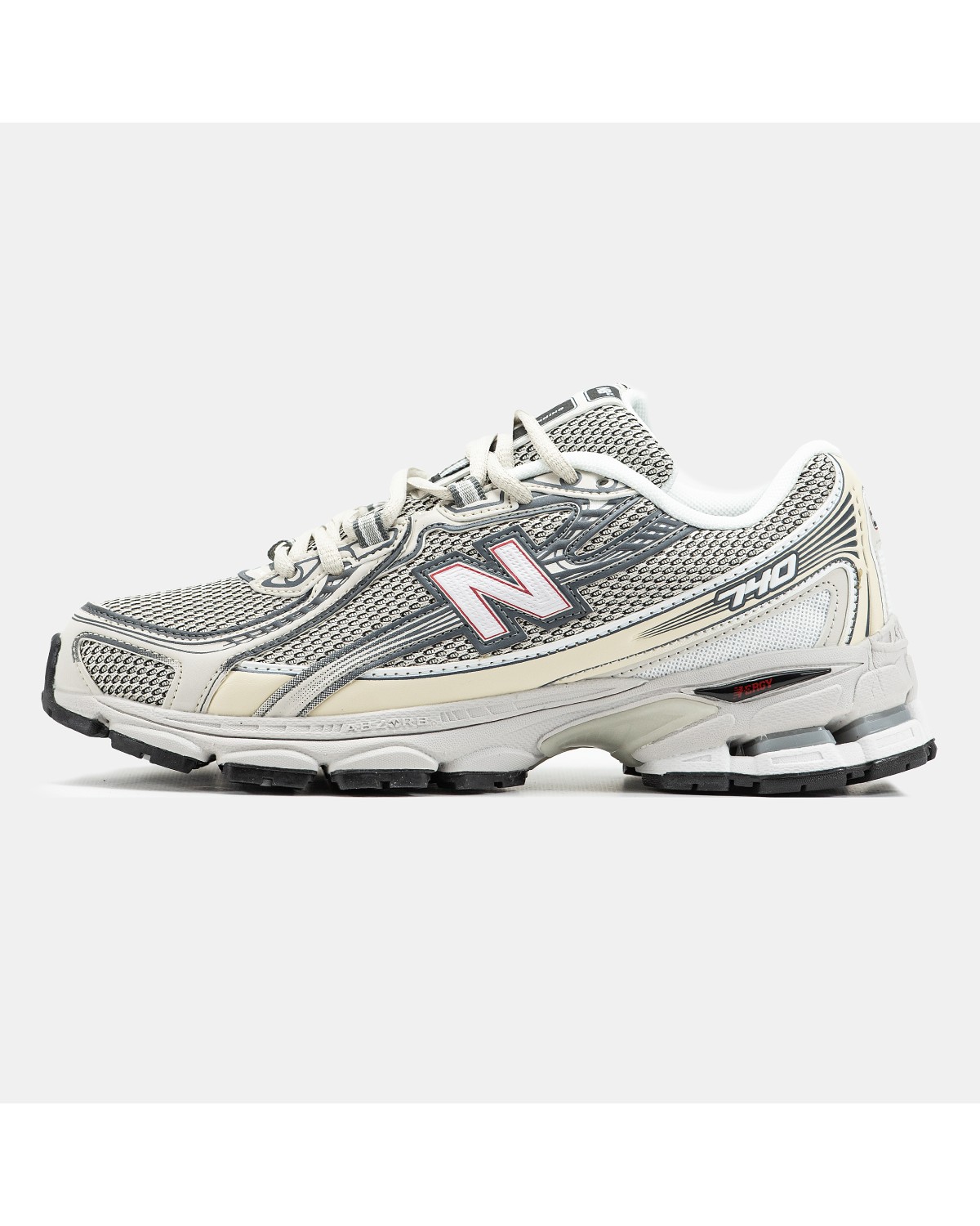 New Balance 740