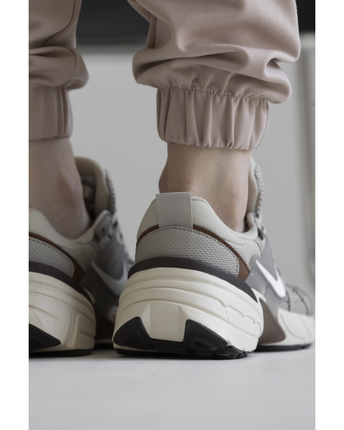 Nike V2K Runtekk Grey Brown