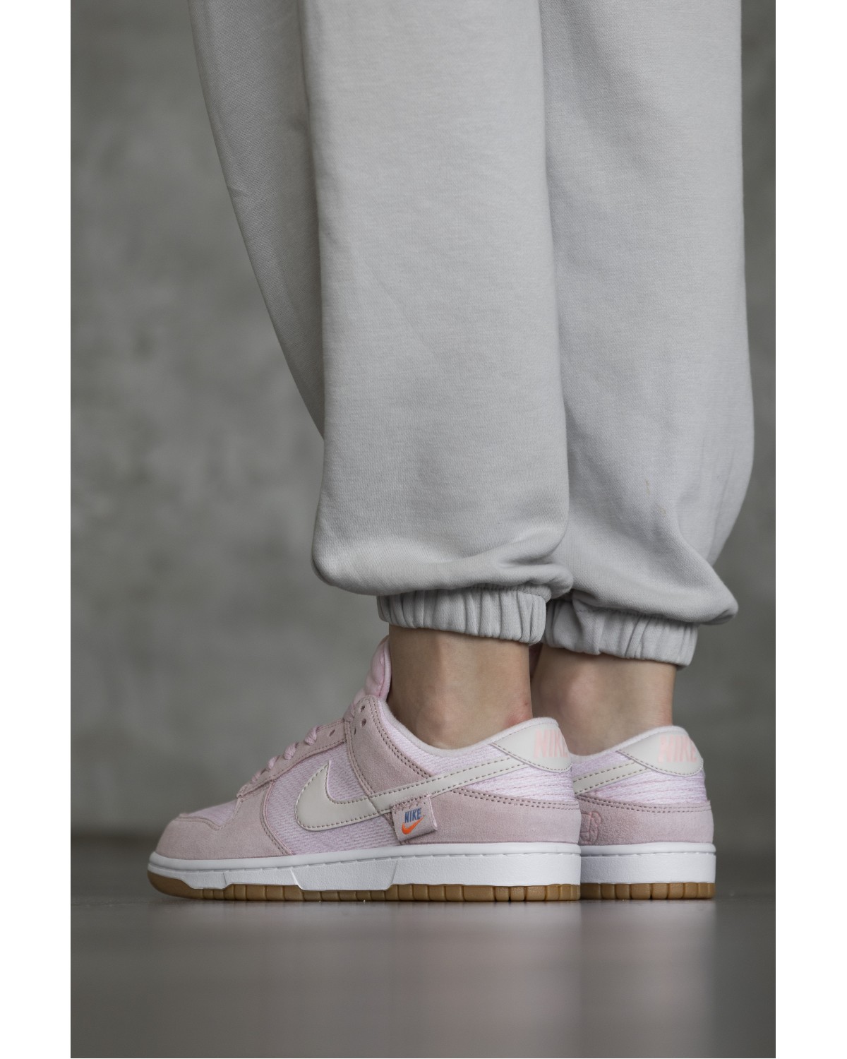 Nike SB Dunk Teddy Bear Pink