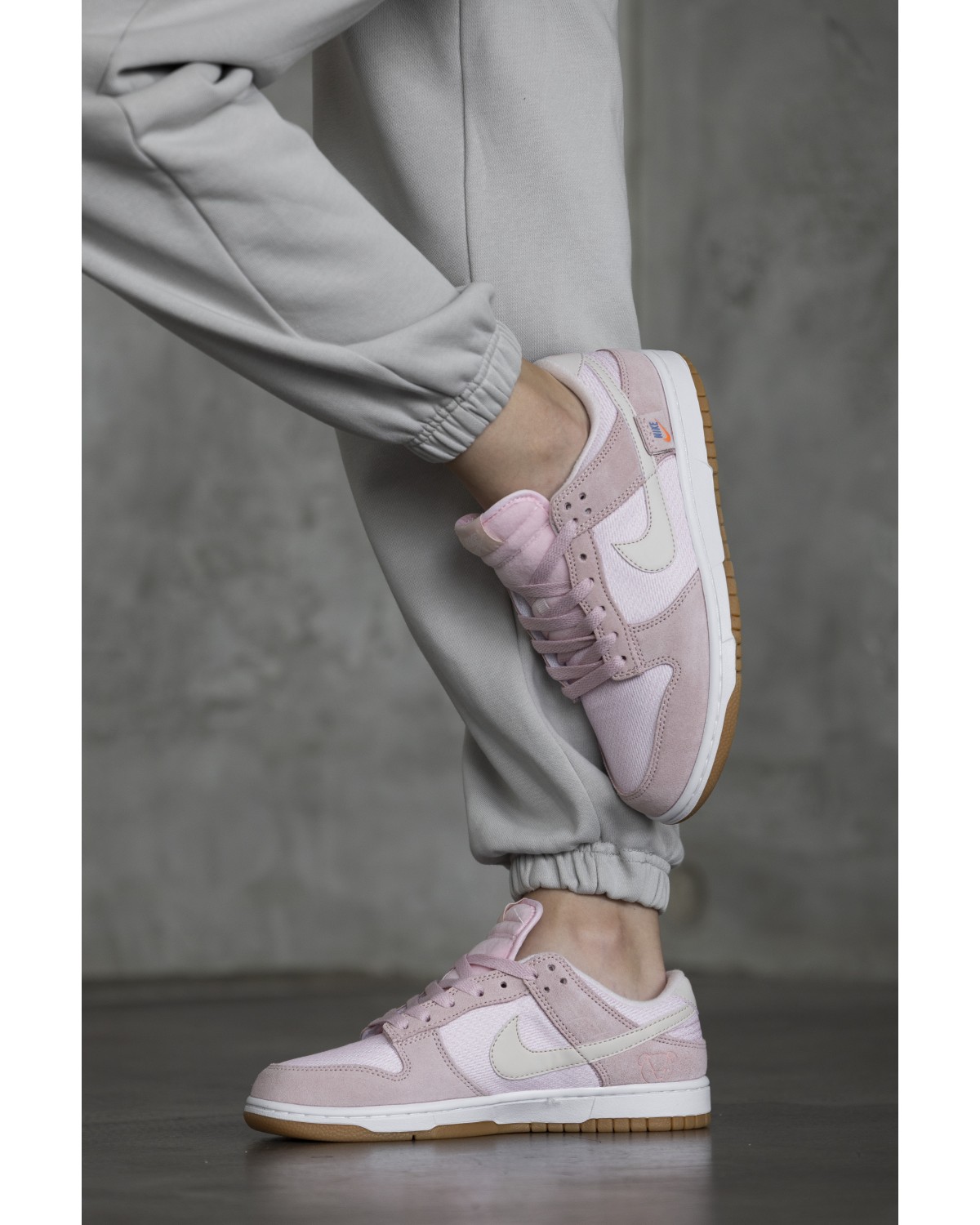 Nike SB Dunk Teddy Bear Pink