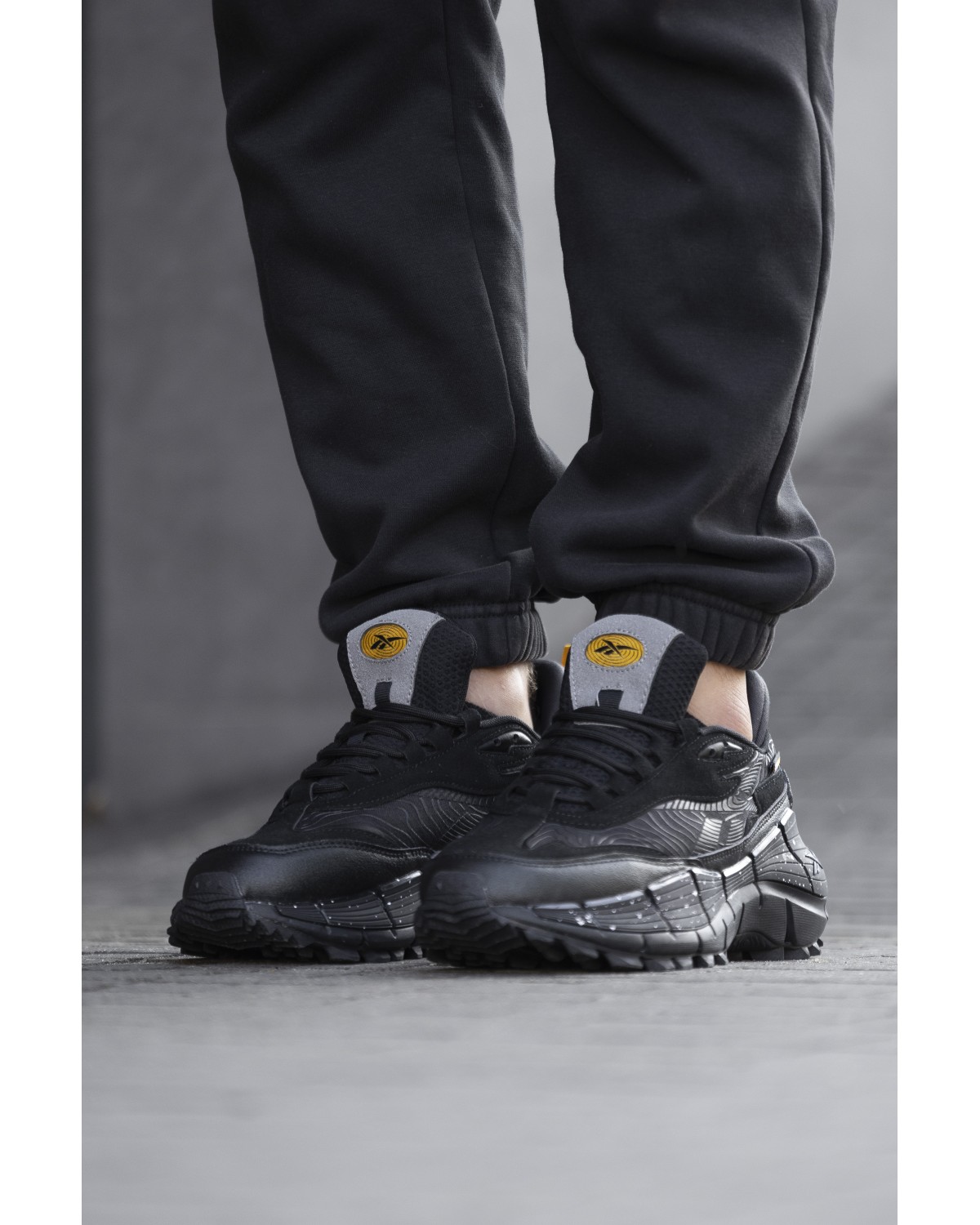 Reebok Zig Kinetica Il Edge Black Gray Cordura