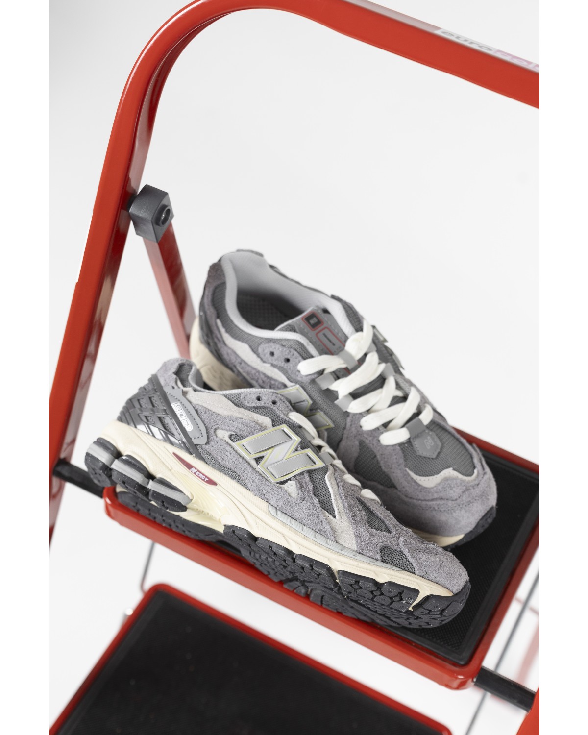 New Balance 1906D Grey Beige