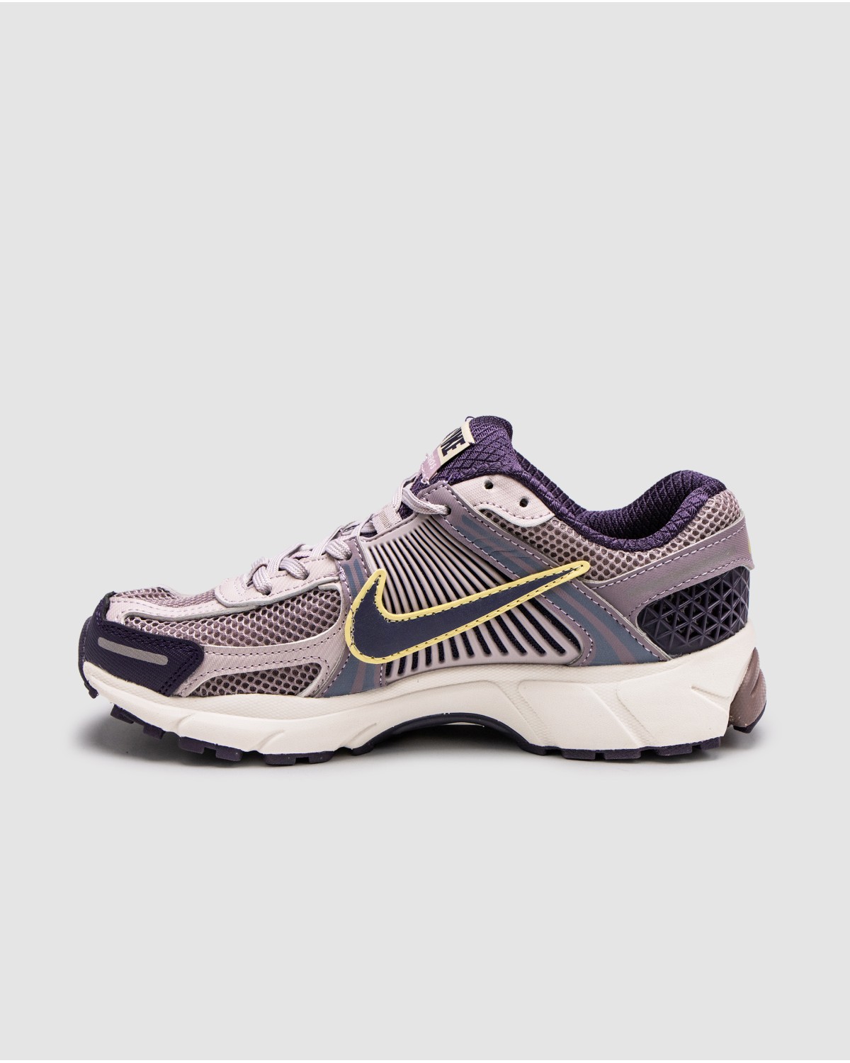 Nike Zoom Vomero 5 Platinum Violet