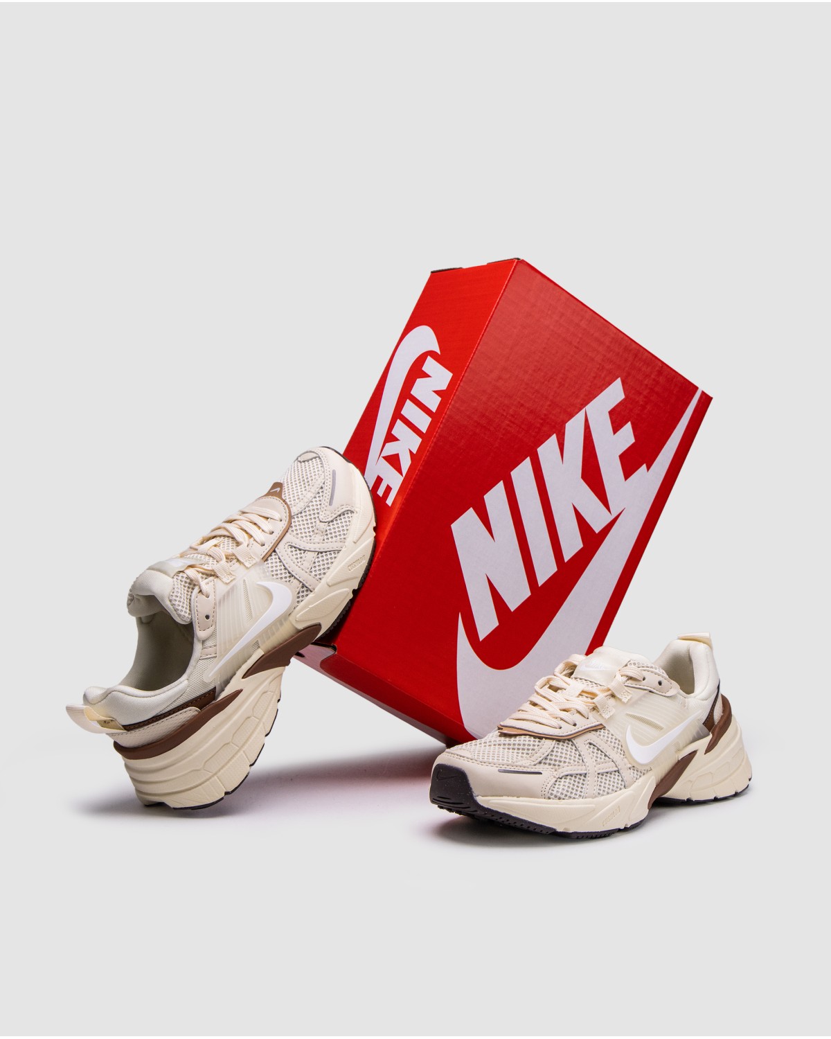 Nike V2K Runtekk Cream/Brown