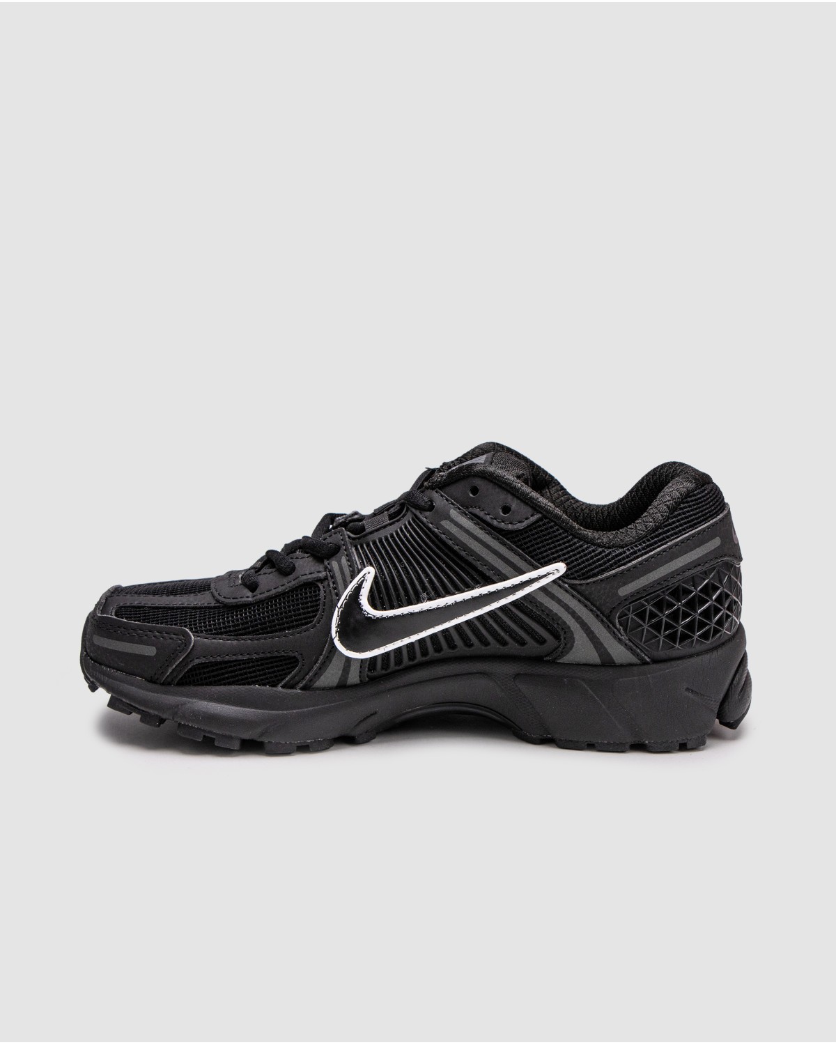 Nike Vomero 5 Black White