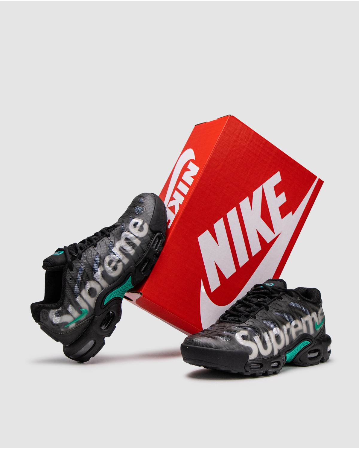 Nike Air Max TN x Supreme Black Galactic Jade