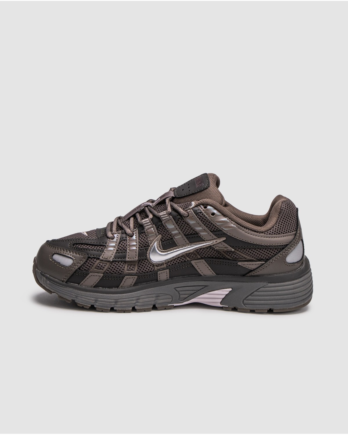 Nike P-6000 Cave Stone/Metallic Silver