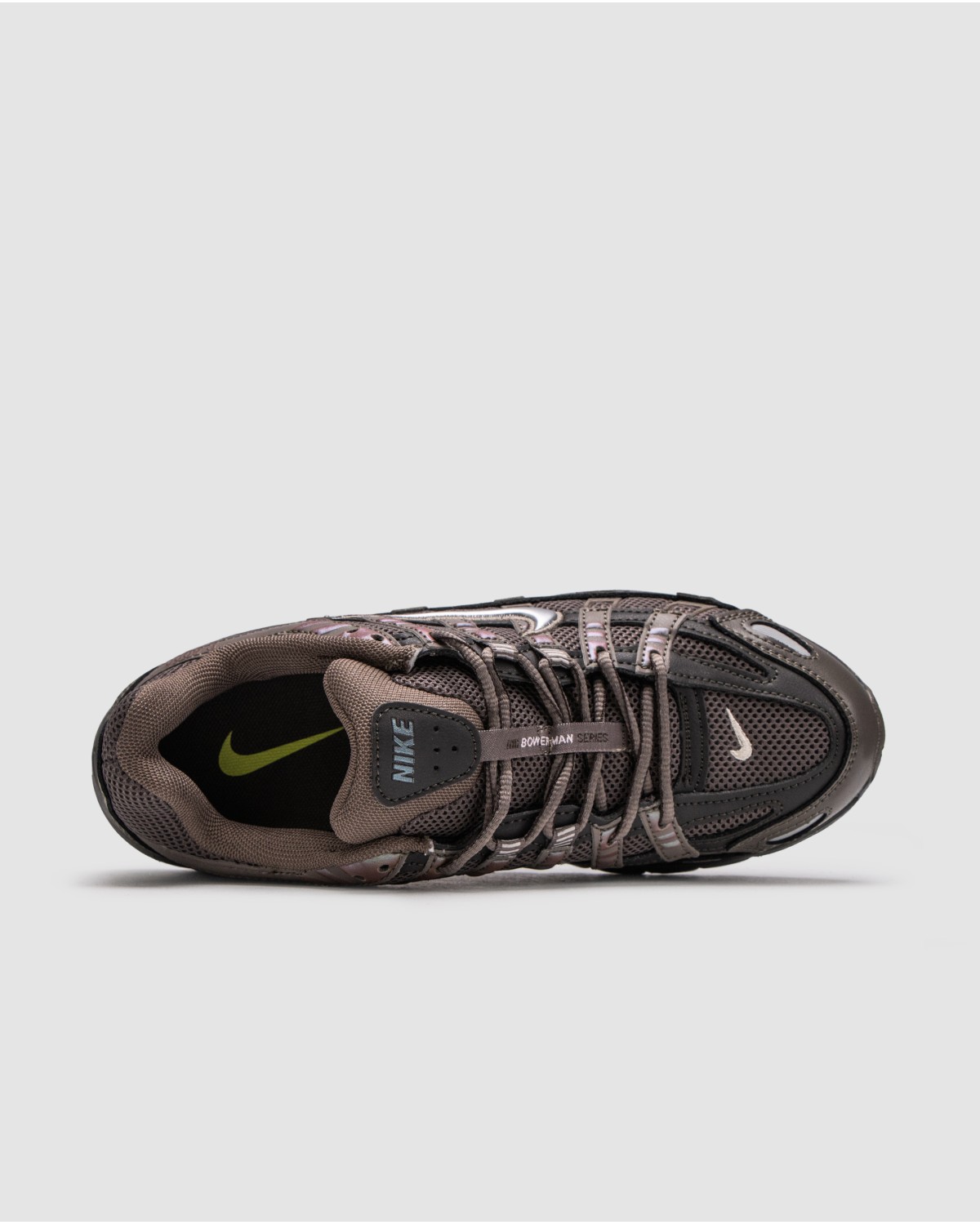 Nike P-6000 Cave Stone/Metallic Silver