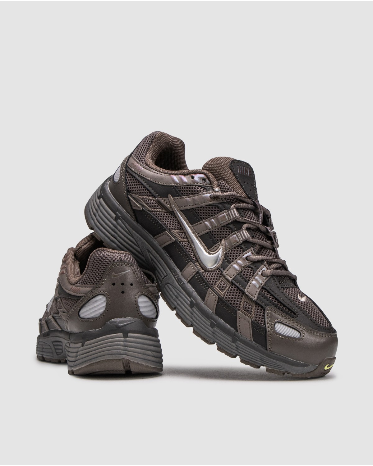 Nike P-6000 Cave Stone/Metallic Silver
