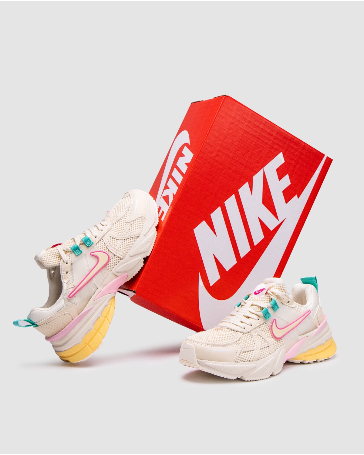 Nike V2K Runtekk Yellow/Cream/Pink