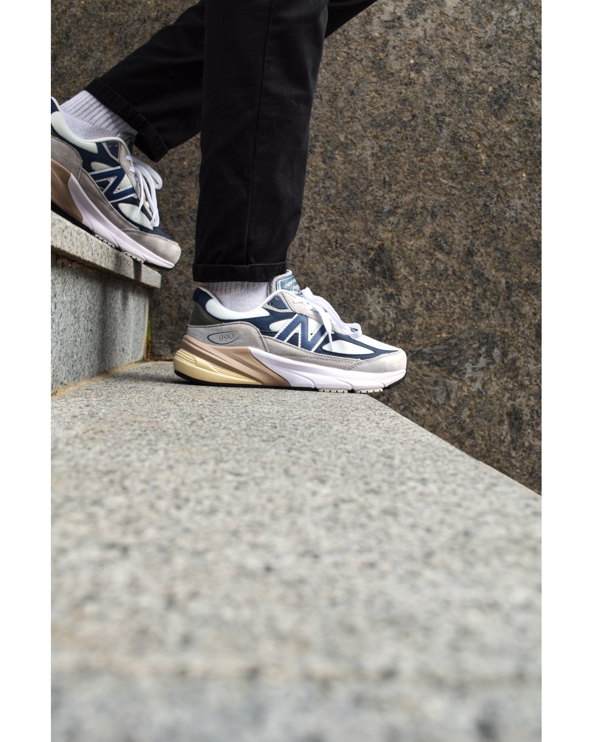 New Balance 990 v6