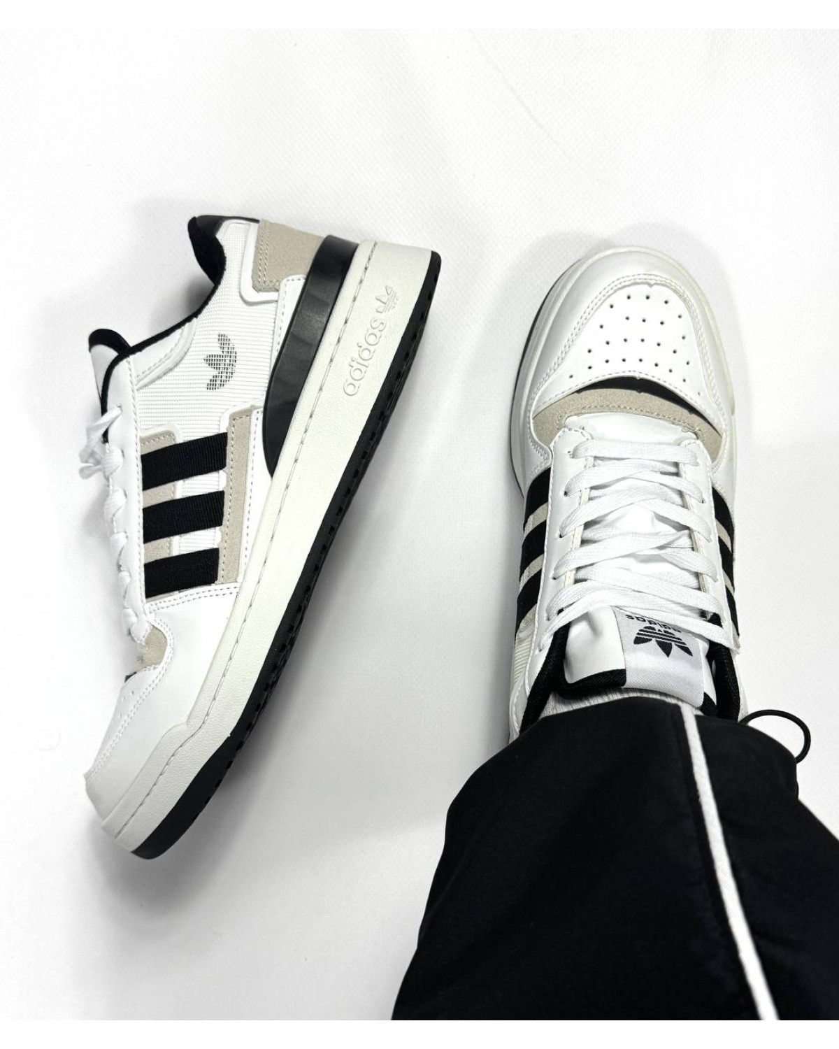 Adidas Forum White Black