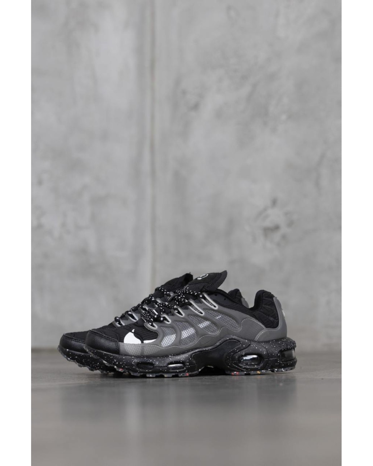 Nike Air Max Plus Triple Black/White