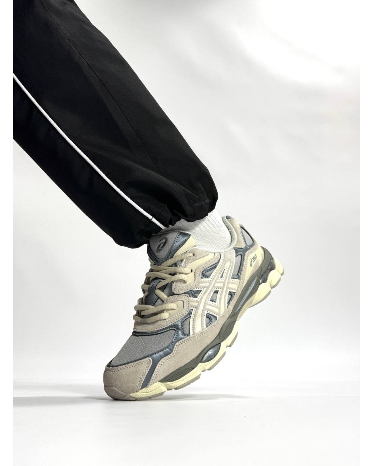 Asics Gel-NYC Beige Grey (Gore-Tex)
