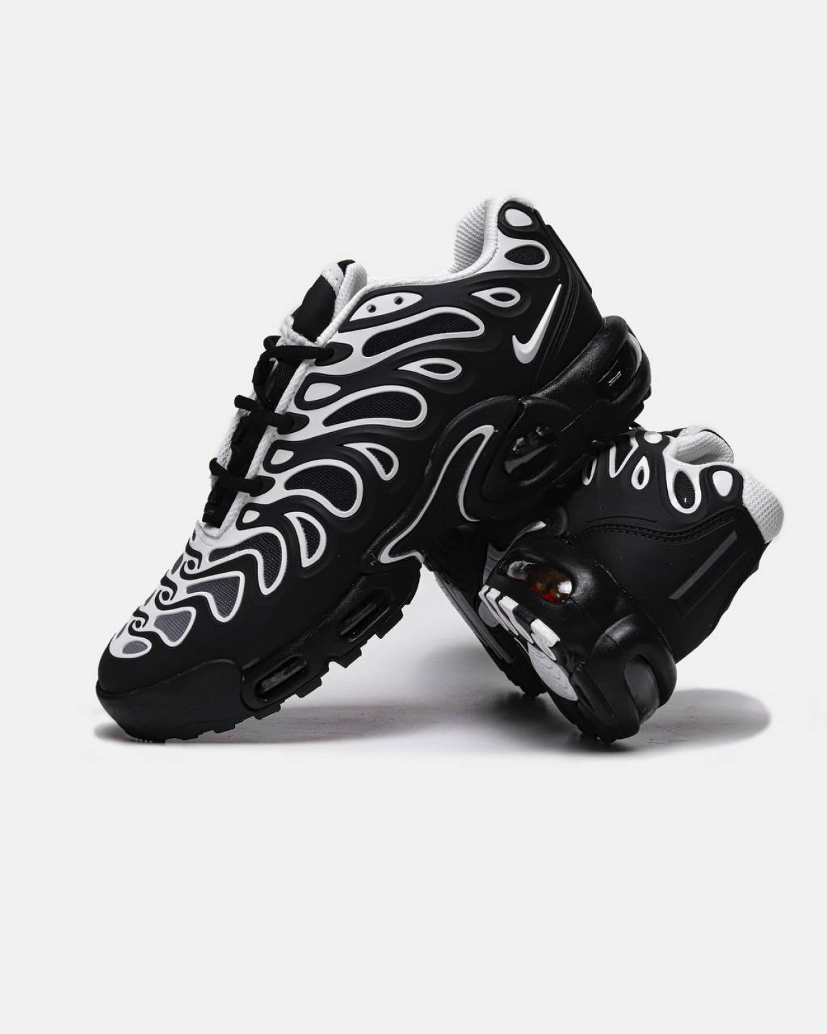 Nike Air Max Plus Drift Black White