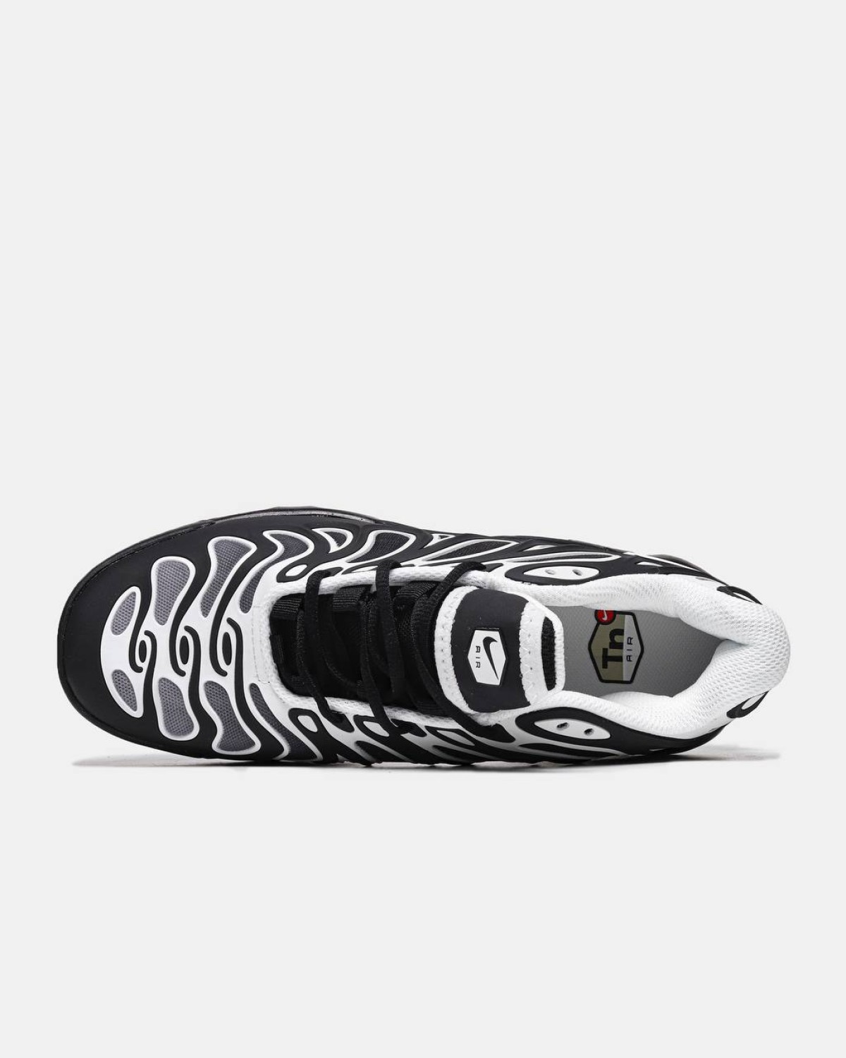 Nike Air Max Plus Drift Black White
