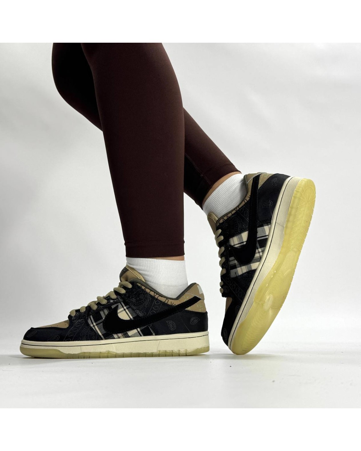 Nike SB Dunk Travis Scott Cactus Jack