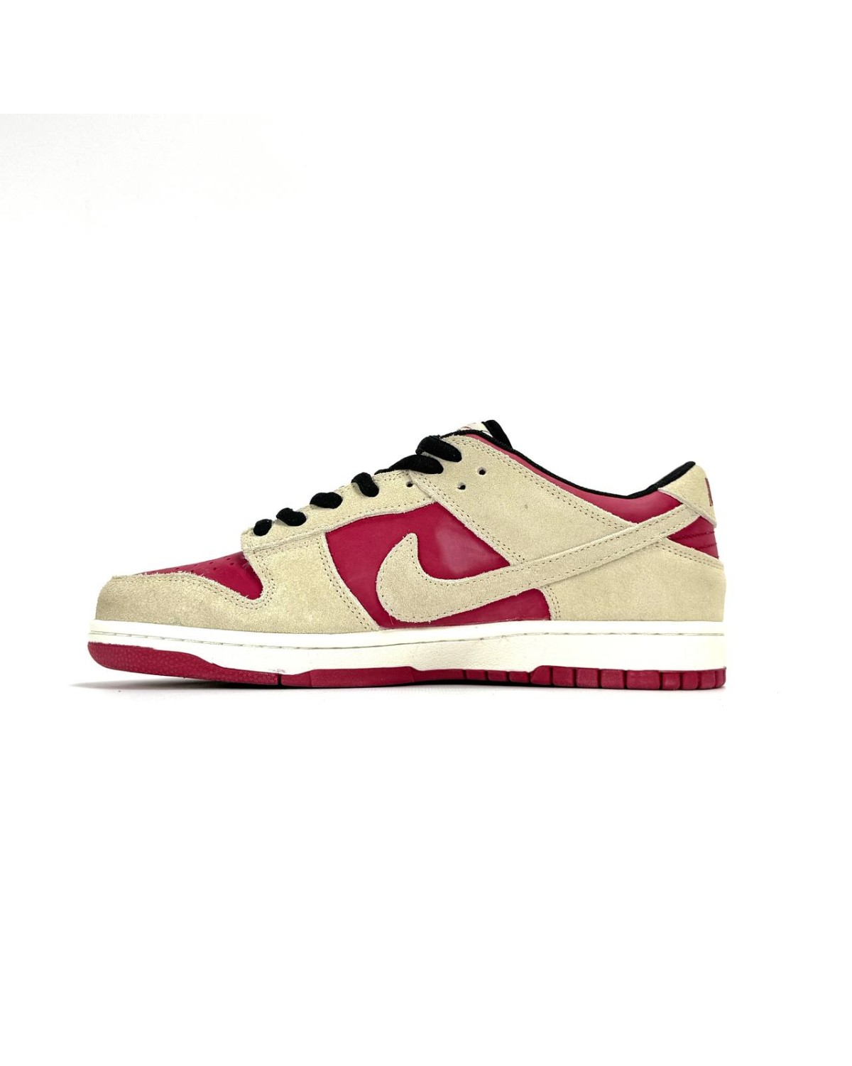 Nike SB Dunk PlayStation Red Brow