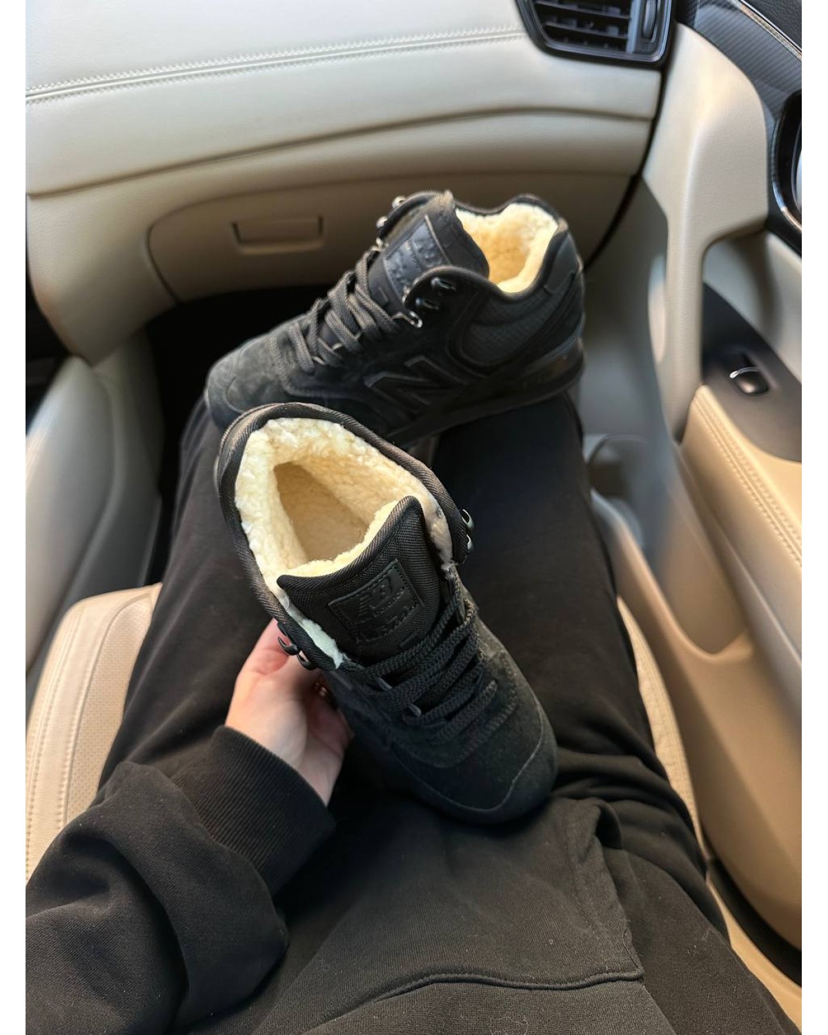 New Balance 574 Black Fur