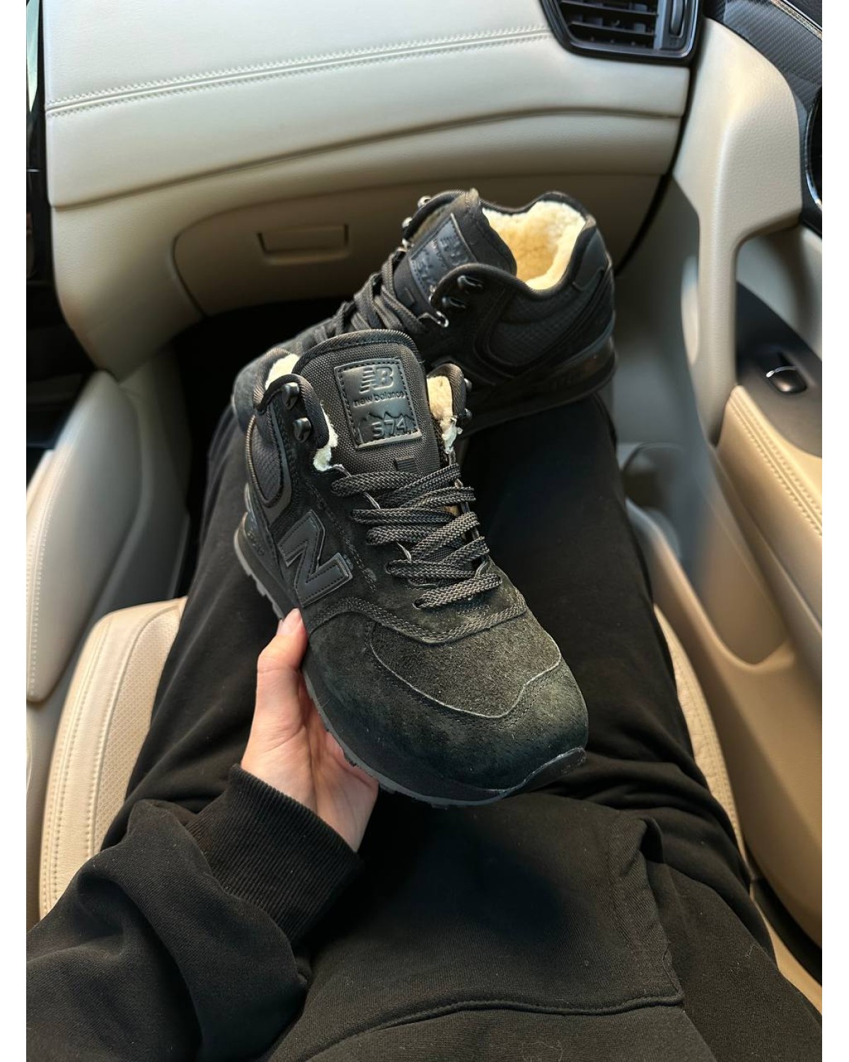 New Balance 574 Black Fur
