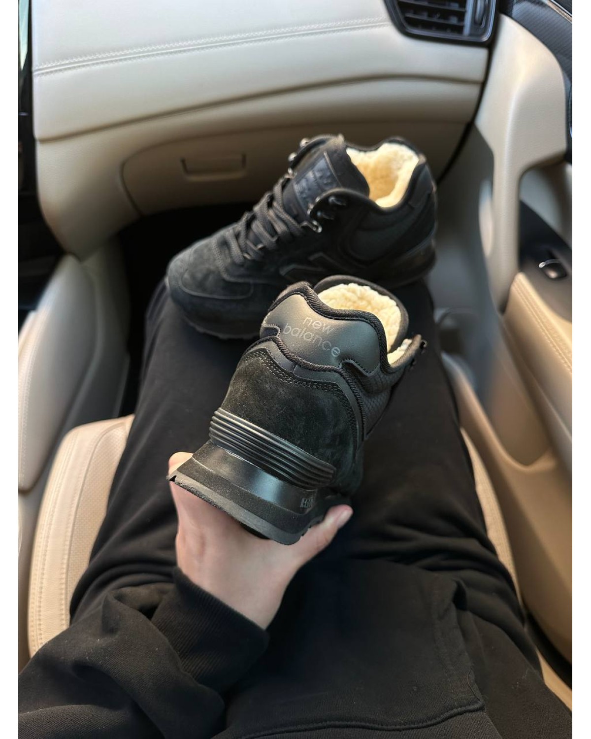 New Balance 574 Black Fur