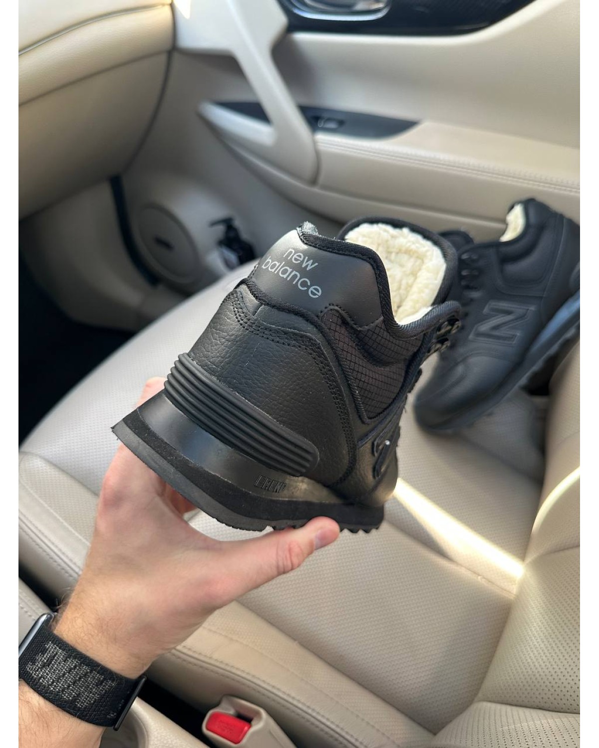New Balance 574 Black Leather Fur