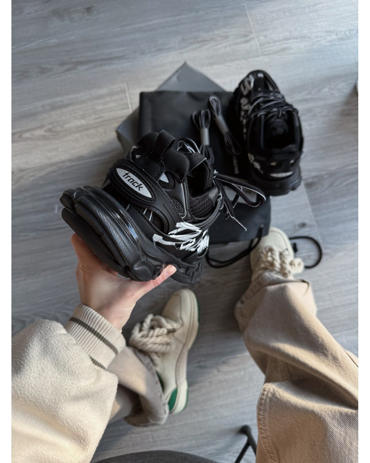 Balenciaga Track Sneaker Signature - Black White