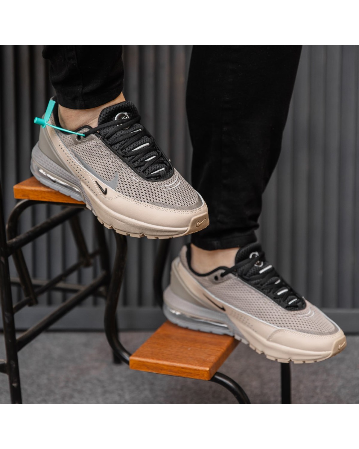 Nike Air Max 270 Pulse