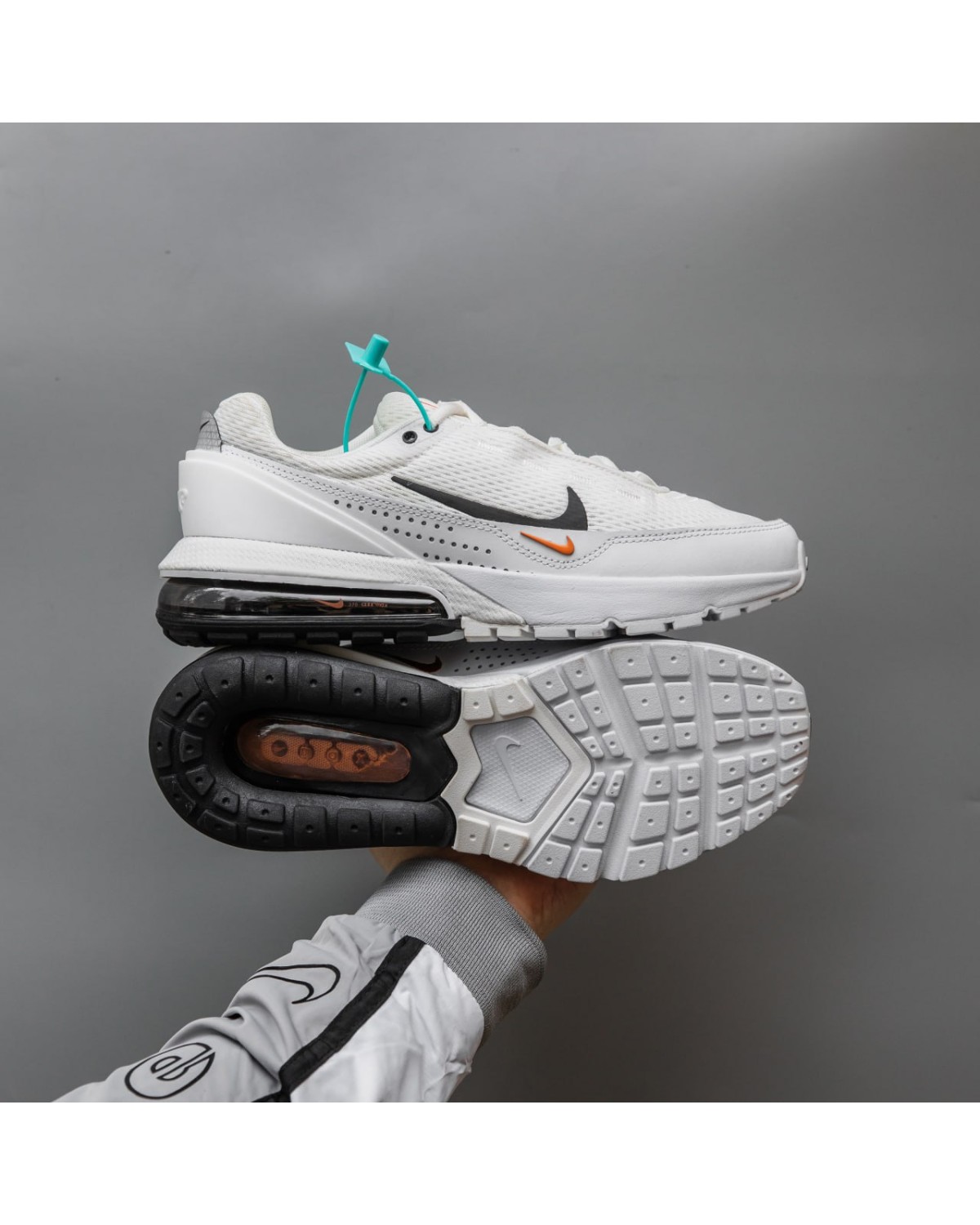 Nike Air Max 270 Pulse
