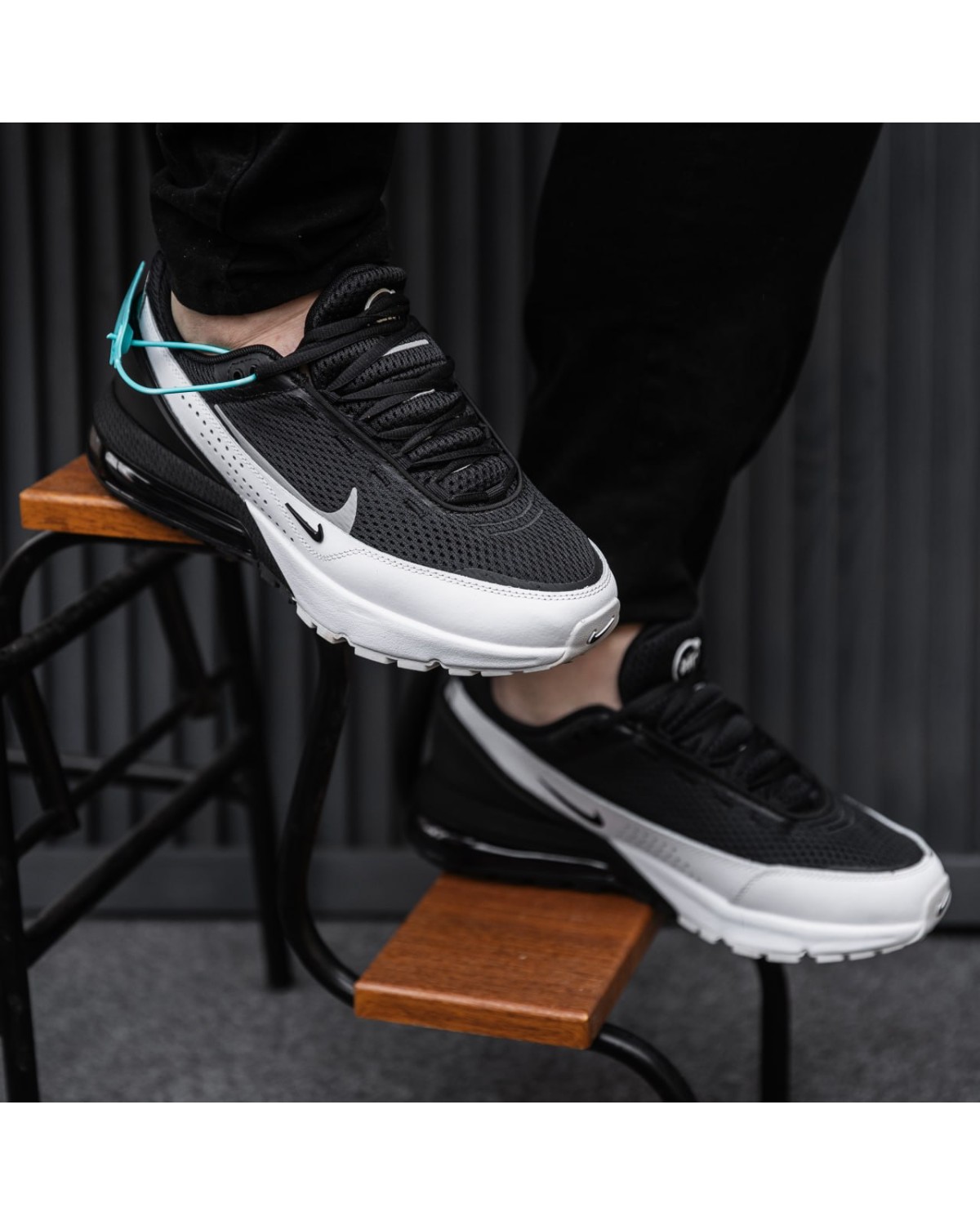Nike Air Max 270 Pulse