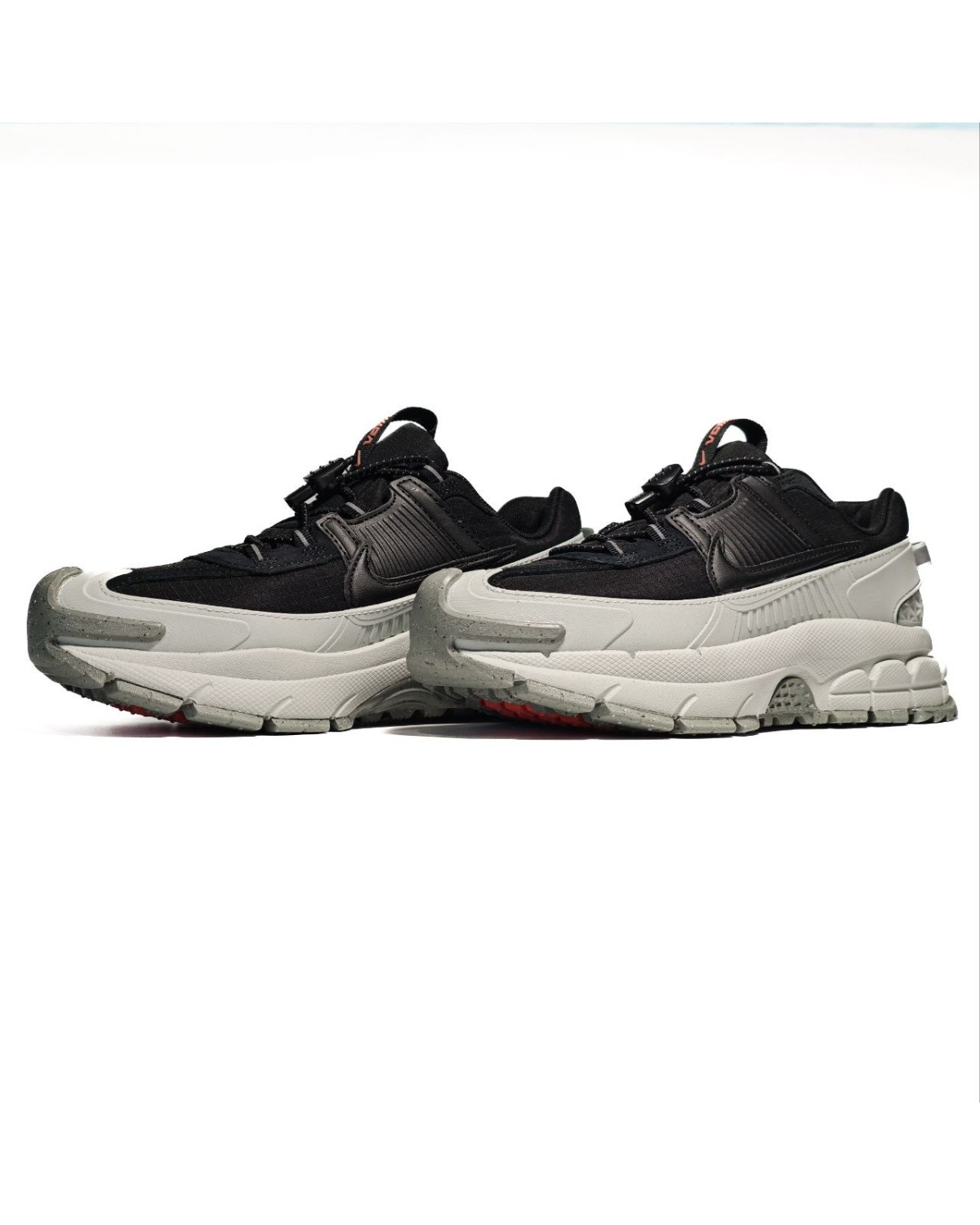 Nike Vomero Roam White/Black