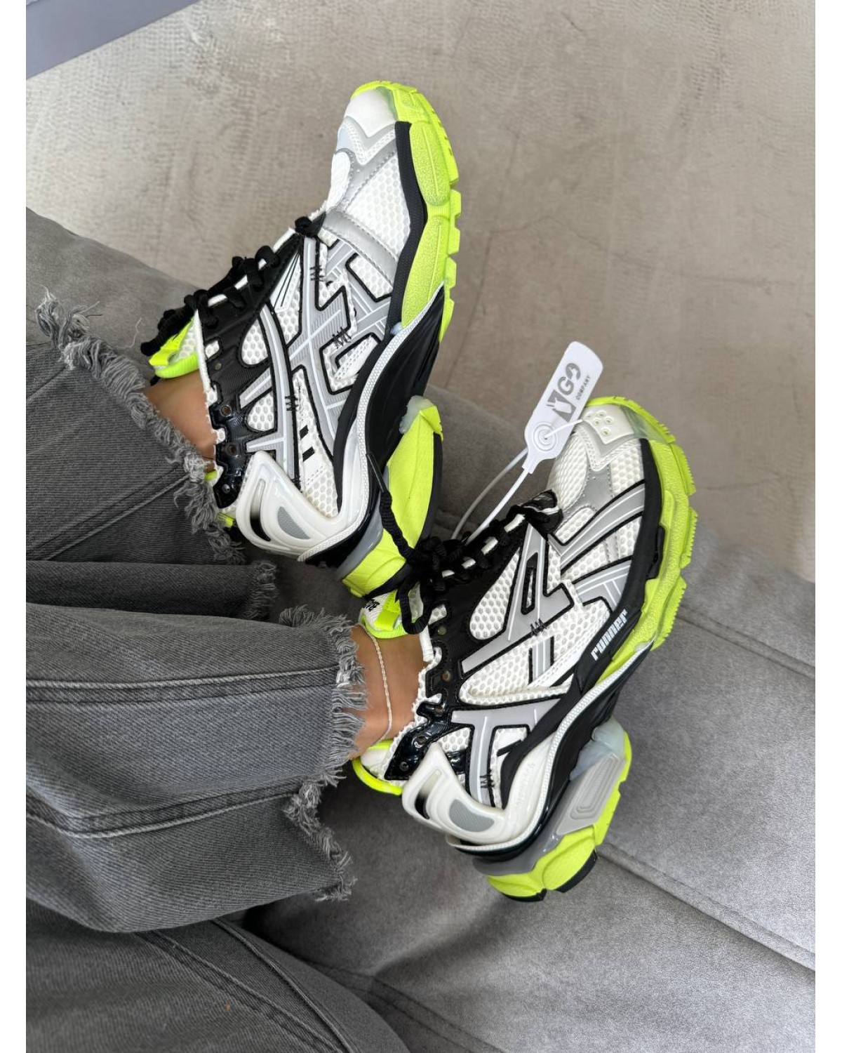 Balenciaga Runner Trainer Black / Acid / Silver