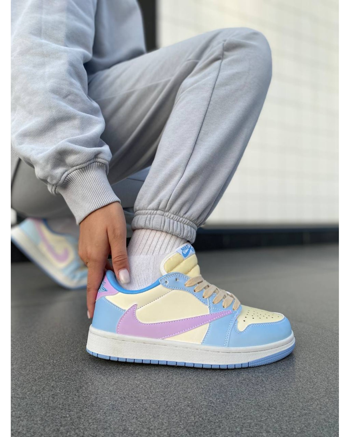 Nike Air Jordan Low Travis Scott White Pink Blue