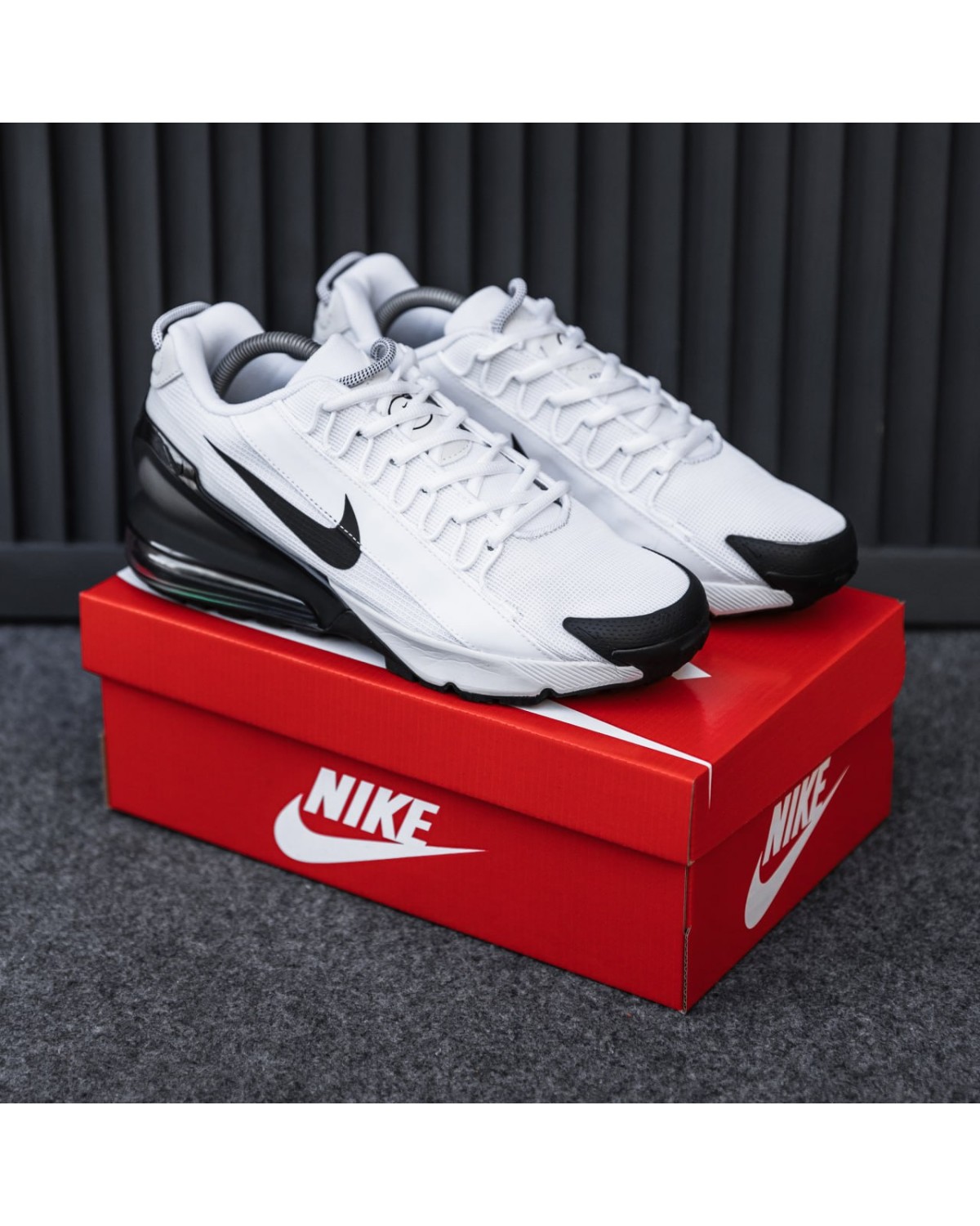 Nike Air Max 270