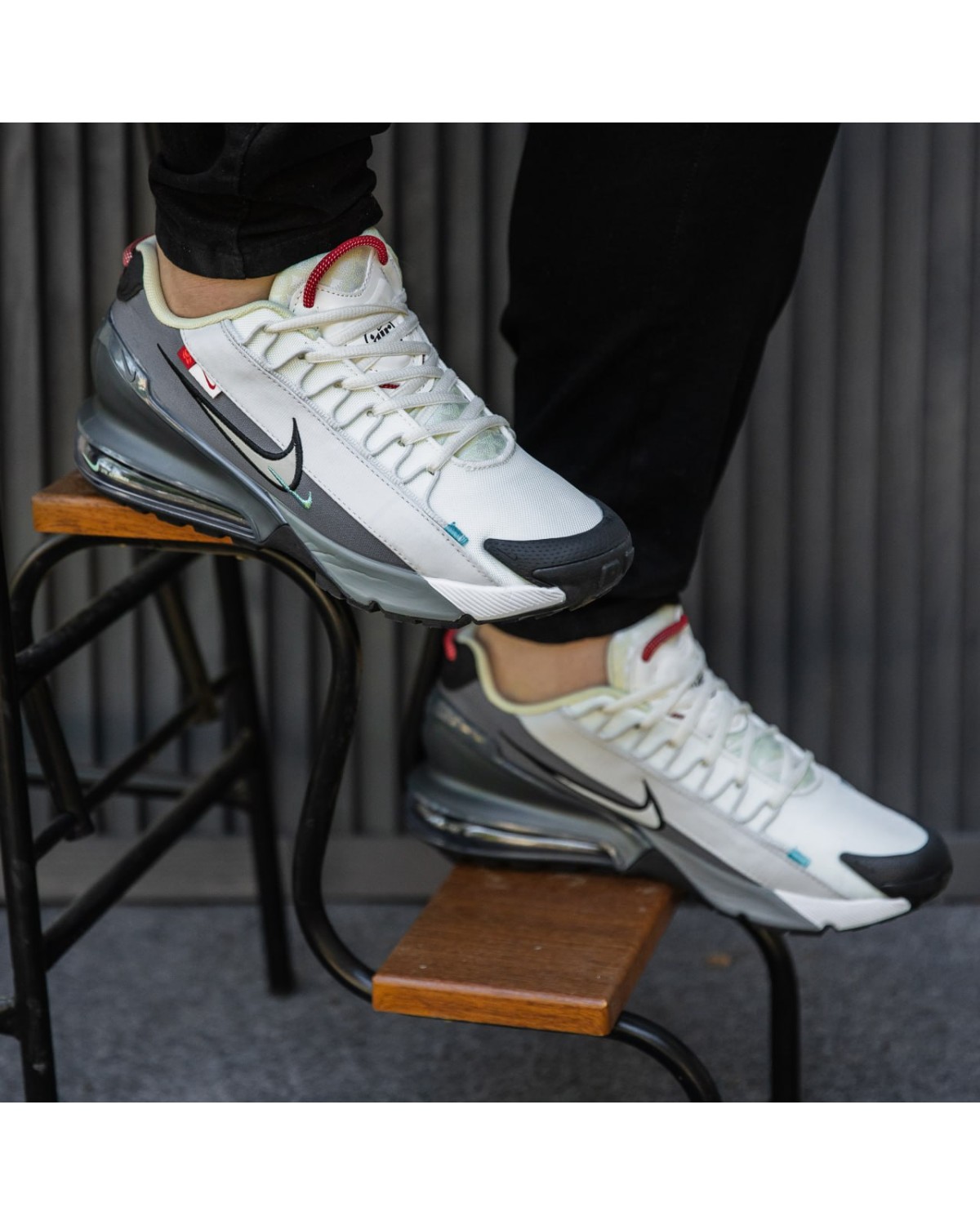 Nike Air Max 270