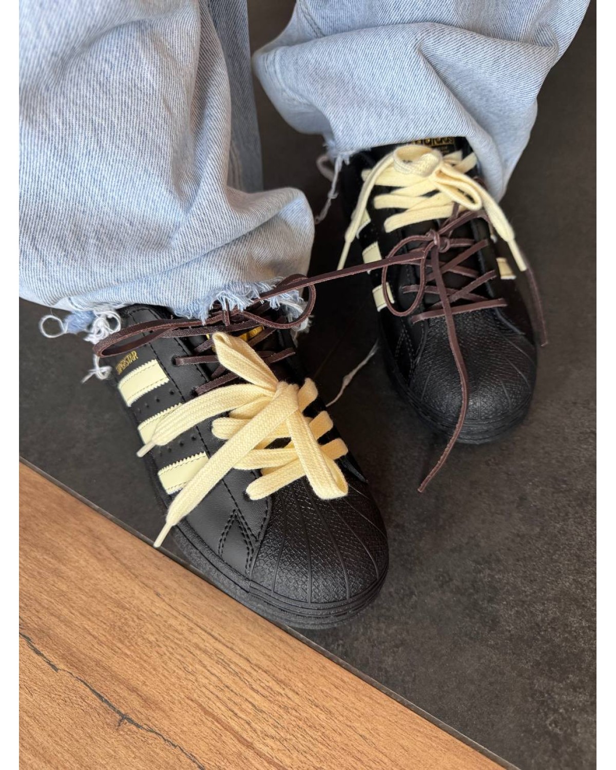 Adidas Superstar Black/Yellow