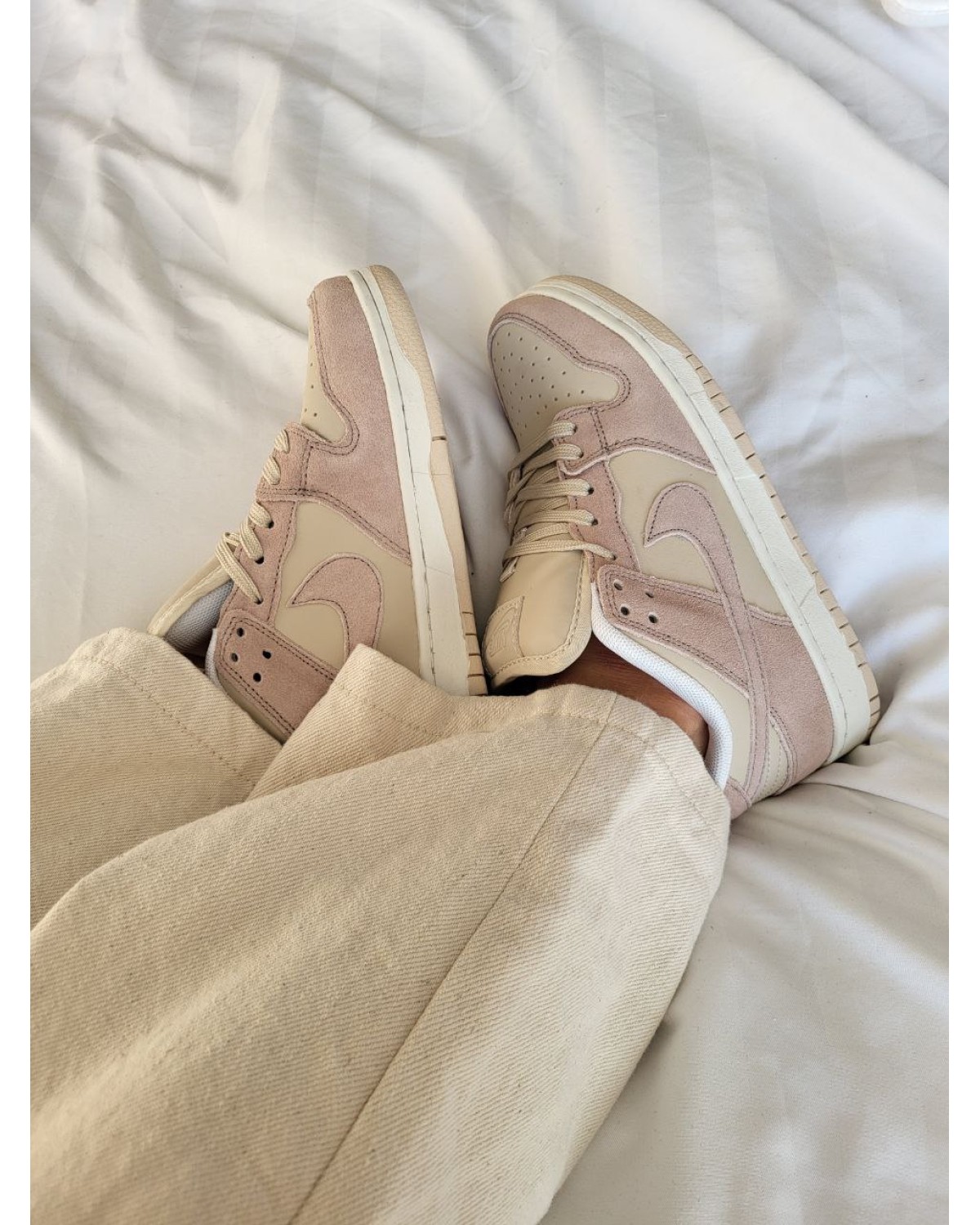 Nike sb dunk low pink