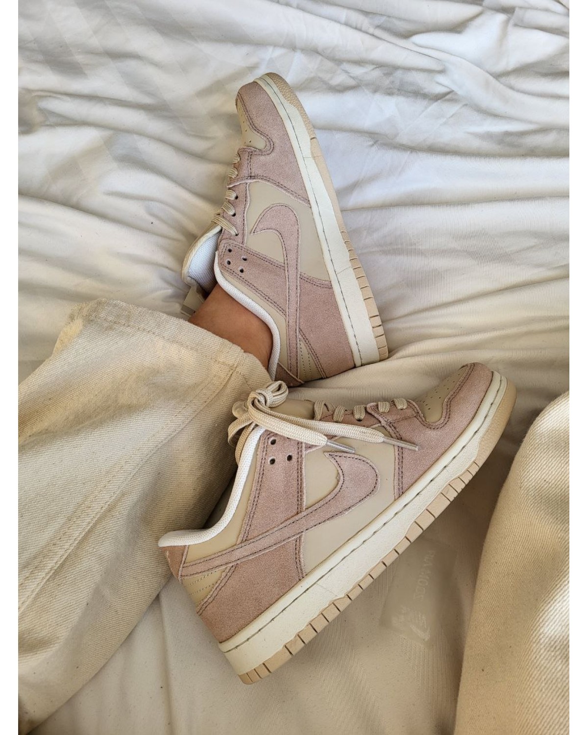 Nike sb dunk low pink
