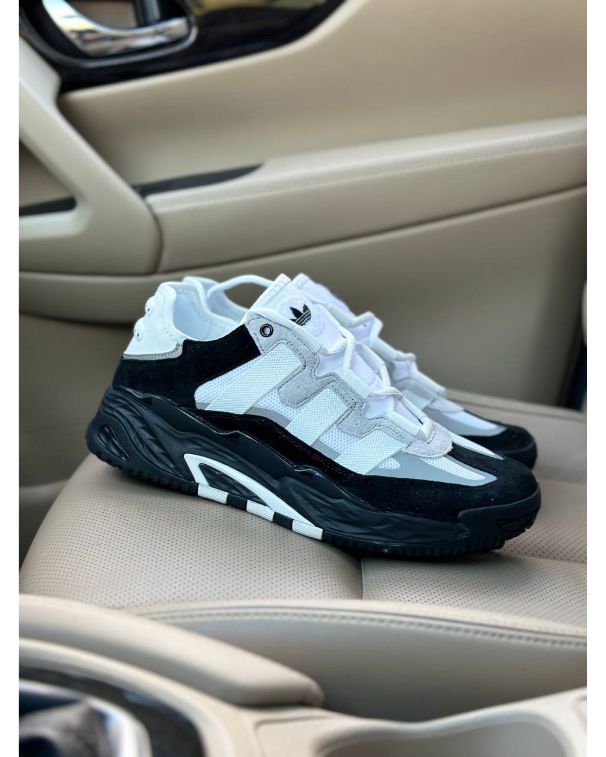 Adidas Niteball Black White