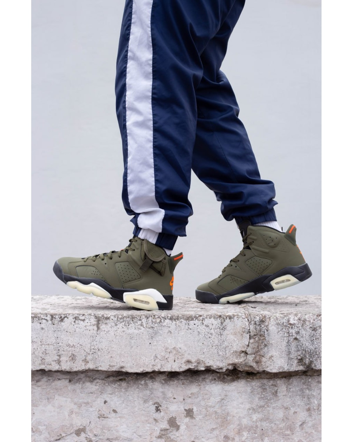 Nike Air Jordan Retro 6 Green Travis Scott