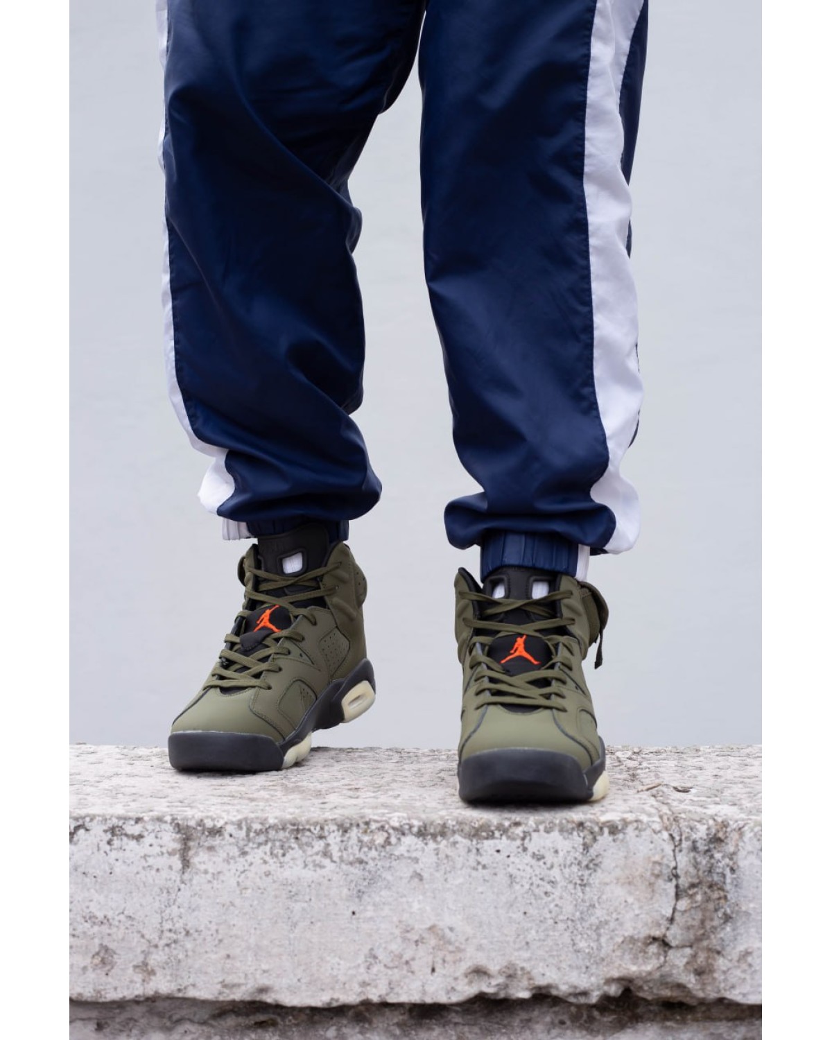 Nike Air Jordan Retro 6 Green Travis Scott