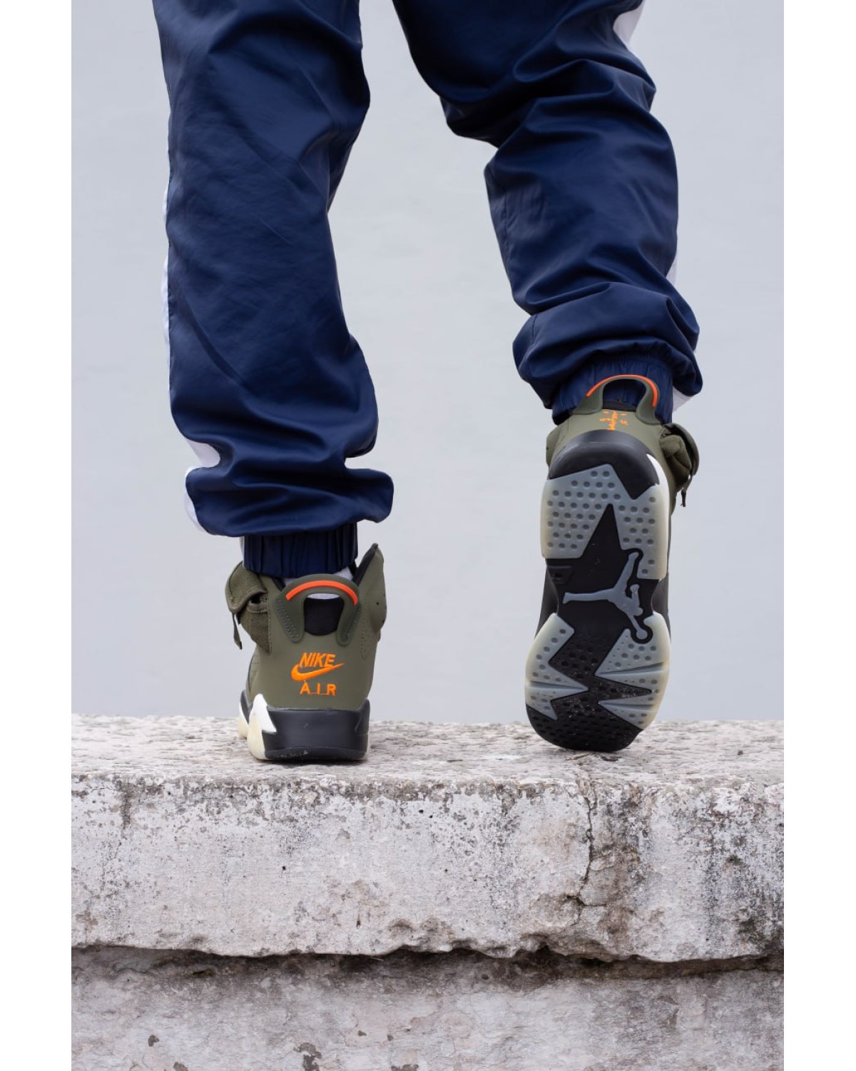 Nike Air Jordan Retro 6 Green Travis Scott