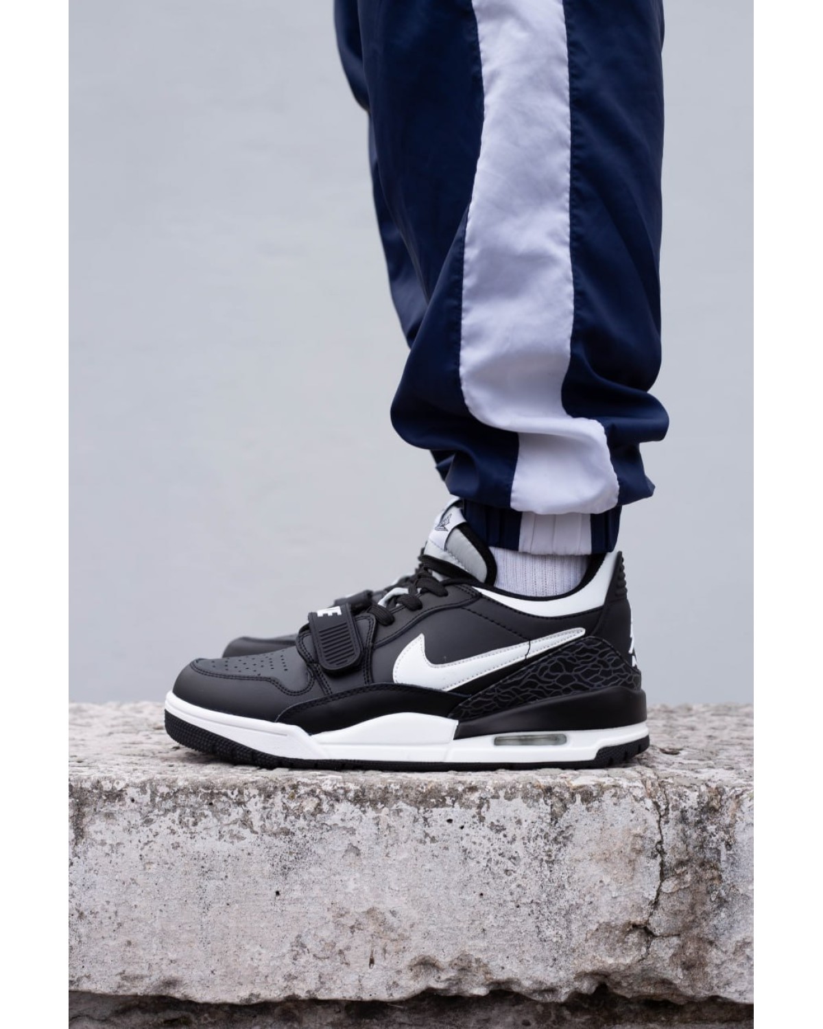 Nike Air Jordan Legacy 312 Black White