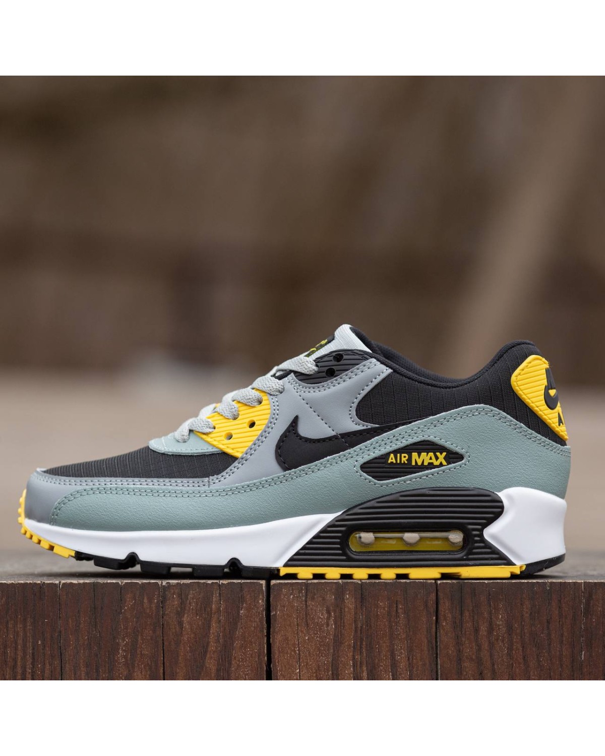 Nike Air Max 90